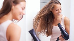 Pourquoi est-il important de sécher nos cheveux